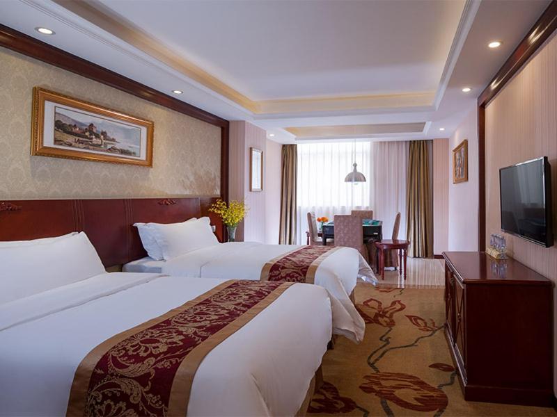 Vienna Hotel Shenzhen Guanlan Tangren Street Εξωτερικό φωτογραφία